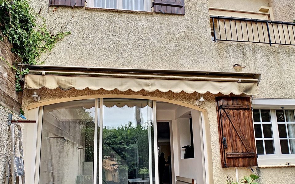 Nice Gairaut – Maison 5 Pièces 106 m² dans domaine privé avec piscine