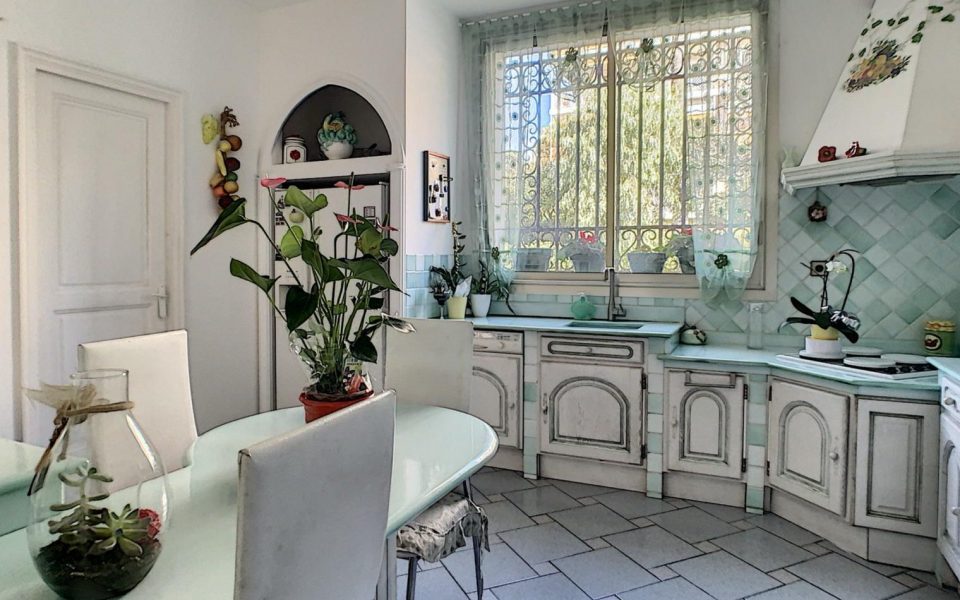 Nice Coeur de Cimiez- Superbe 4 Pièces 170 m2 dans immeuble bourgeois