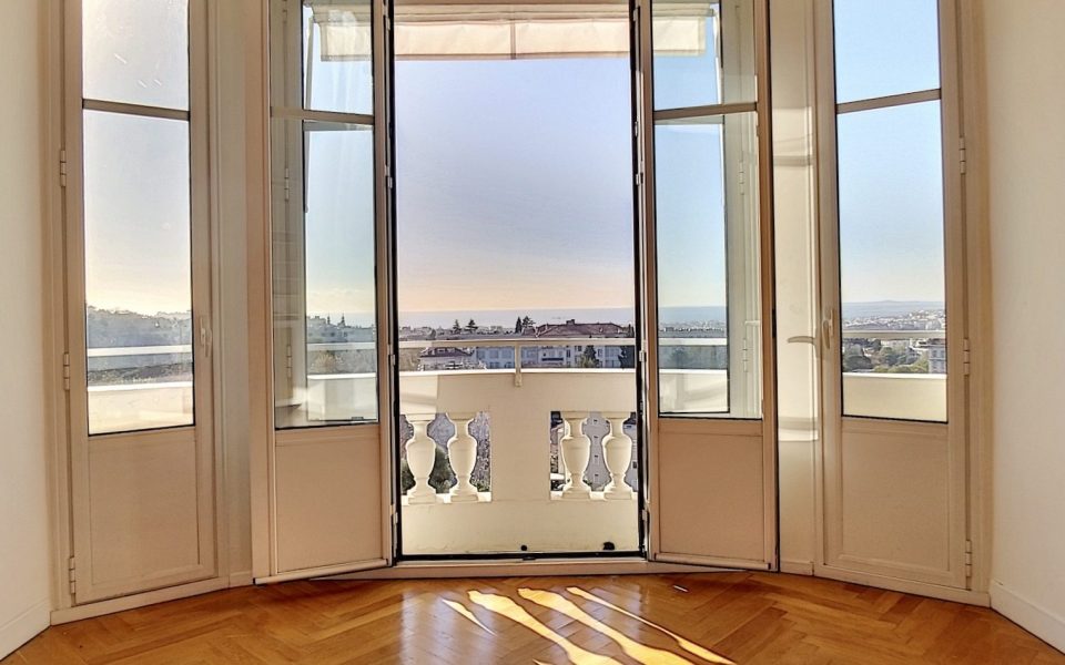 Nice Cimiez – 3 Bedrooms Apartment 135 sqm in a Prestigious Residence