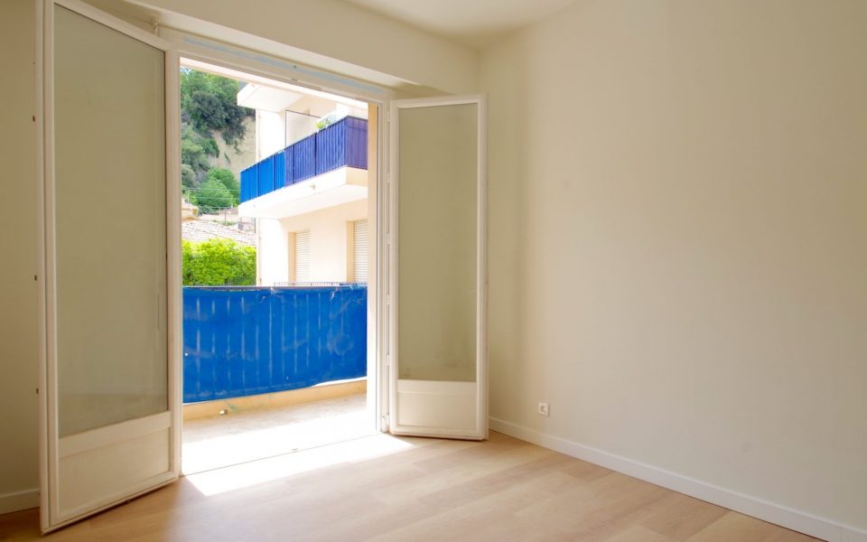 Nizza Saint Sylvestre – Piacevole 3 locali 64 m2 rifatto a nuovo con garage