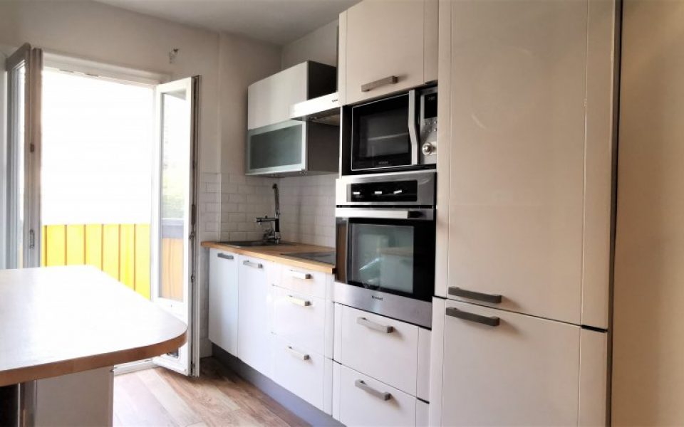 Nice Cimiez – 2 Bedrooms Apartment 55 sqm in Penultimate Floor Sea View