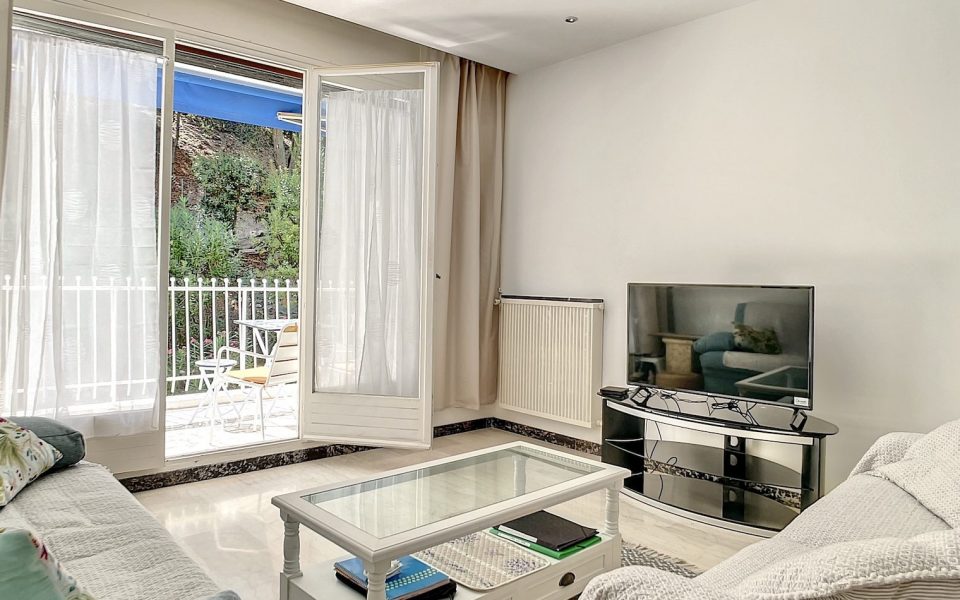 Heart of Cimiez – Charming 3 Camere 72.29 m² in una zona tranquilla