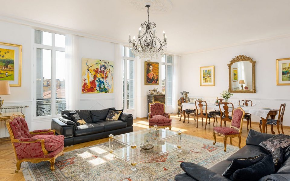 Nice Valrose – Beautiful Bourgeois Renovated