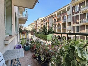 Harbour of de Nice – Two Bedroom Crossing Apartment Area Lower Riquier