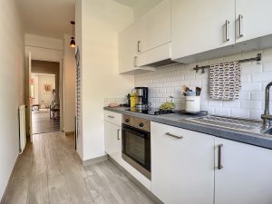 Nice Cimiez – Elegant One Bedroom 65 sqm Renovated in a Residence with Park