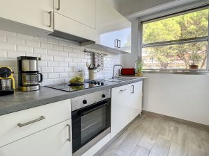 Nice Cimiez – Elegant One Bedroom 65 sqm Renovated in a Residence with Park