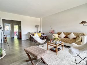 Nice Cimiez – Elegant One Bedroom 65 sqm Renovated in a Residence with Park