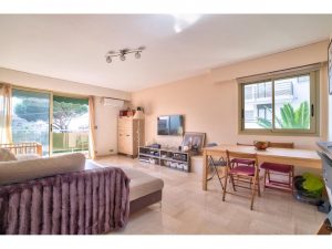 Nizza Cimiez – Magnifico appartamento di 3 stanze in una zona tranquilla 78 m².