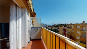 Nice  Valombrose – Top Floor 54m2 in Small Residence