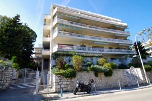 Nice Cimiez – Vast 3 Bedroom Apartment With Sea View