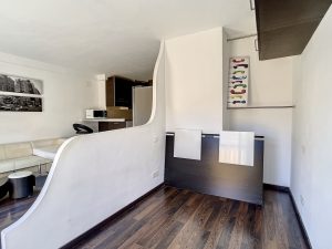 Nice Nord – Beau studio 28m2 vendu loué dans résidence proche commodités
