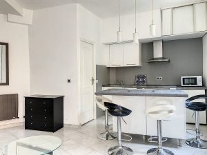 Nice Garibaldi – One Bedroom Apartment in a Corner in a Quiet Area