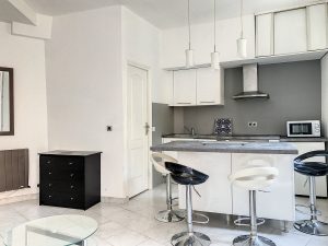 Nizza vicino a Garibaldi – Appartamento con una camera da letto in un angolo in una zona tranquilla