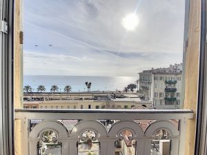 Nizza Vecchia – Una vista mozzafiato nel cuore della vecchia Nizza