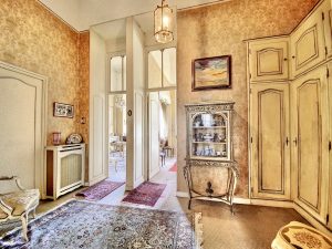 Nice Cimiez – Spacious Bourgeois Apartment in the Heart of the Cimiez District