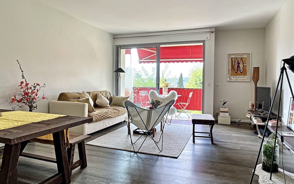 Cimiez Monastère – Elegant 2 pièces rénové dans résidence avec parc