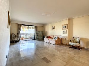 Nizza Cimiez – Luminoso 3 Camere 88 mq in condominio di lusso
