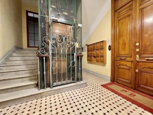 Nice Coeur Musiciens – Large 2 Bedroom Apartment 125 sqm in a Bourgeois
