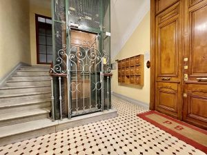 Nizza Coeur Musiciens– Grande 3 Camere 125m² in un edificio borghese