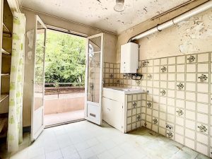 Nizza Cimiez – 2 camere 42 m2 da ristrutturare in ambiente bello e tranquillo