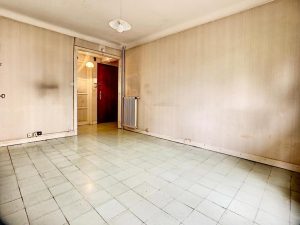Nizza Cimiez – 2 camere 42 m2 da ristrutturare in ambiente bello e tranquillo