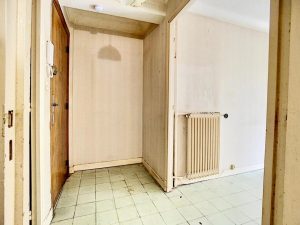 Nice Cimiez – Appartement 42 sqm to Renovate in Beautiful and Quiet Environment