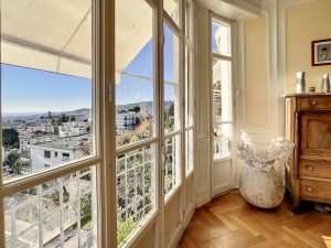 Nice Cimiez – Beautiful 4 Bedroom Apartment in High Floor with Sea View and Parking