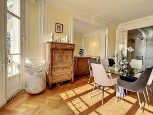 Nice Cimiez – Beautiful 4 Bedroom Apartment in High Floor with Sea View and Parking