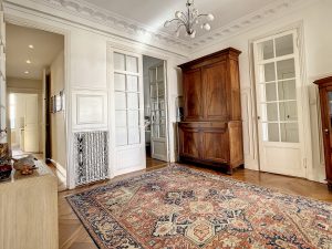 Nice Cimiez – Beautiful 4 Bedroom Apartment in High Floor with Sea View and Parking