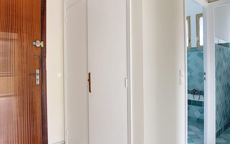 Nice Cimiez – Studio With Separate Kitchen And Garden on Cimiez
