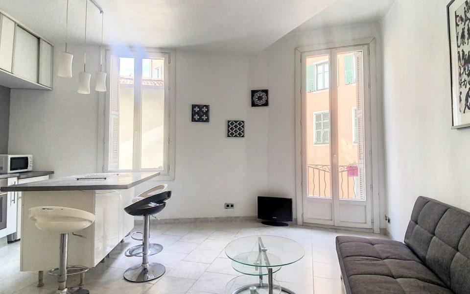 Nice Garibaldi – One Bedroom Apartment in a Corner in a Quiet Area