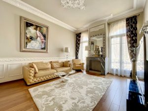 Nizza Cimiez – Bellissimo appartamento di 3 stanze 91 m² in un palazzo dell’inizio del secolo scorso
