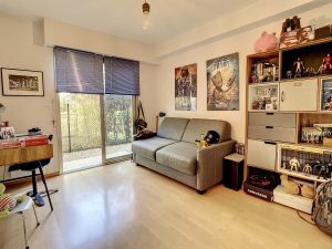 Nizza Cimiez – In una zona verde, bellissimo appartamento di 5 stanze al livello del giardino