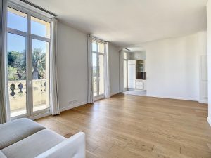 Nice Cimiez – Top Floor with Terrace in Residence with Pool