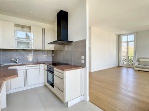 Nice Cimiez – Top Floor with Terrace in Residence with Pool