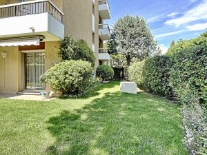 Cimiez Scuderi– Dans un ilôt de verdure, beau 5 pièces en rez-de-jardin