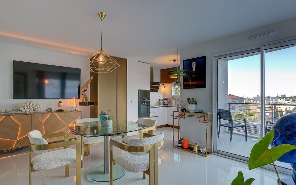 Nizza Cimiez – Bellissimo 3 camere 63m2 in ultimo piano