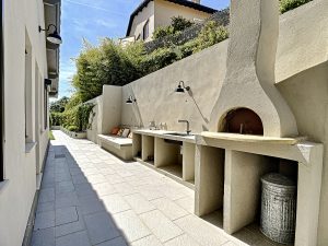 Nizza Cimiez – Casa a un piano con giardino mediterraneo.