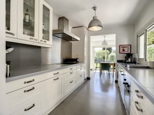 Nizza Cimiez – Casa a un piano con giardino mediterraneo.