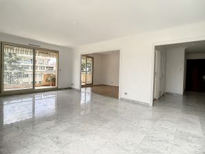 Nizza Cimiez – Appartamento di 3/4 stanze spazioso e soleggiato