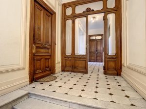 Nice – Live large in Cimiez in this magnificent bourgeois apartment!