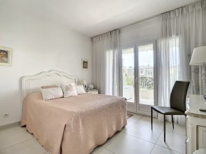 Nice Coeur Cimiez – In un residence di lusso, appartamento di 2 locali con terrazza e bella vista.