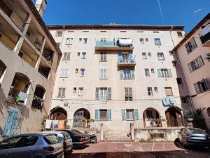 Vieux-Nice – Furnished studio 29 sqm – Balcony and open view