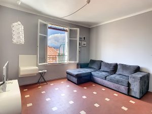Vieux-Nice – Furnished studio 29 sqm – Balcony and open view