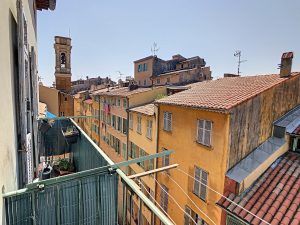Vieux-Nice – Furnished studio 29 sqm – Balcony and open view