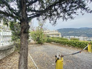 Cimiez proche monastère – Appartement  2 Pièces 51 m² vue jardin  (EN)