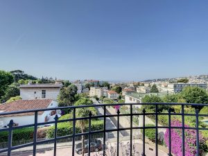 Nice Cimiez – Beautiful 4 Bedroom Apartment in High Floor with Sea View and Parking