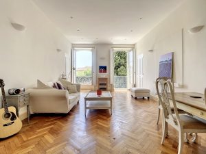 Nice Cimiez – 2 Bedroom Apartment Belle Epoque in a Palace with Balcony