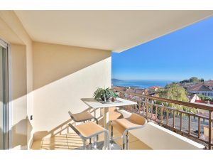 La Turbie – Magnificent 3 bedrooms apartment in a recently build residence with village and sea view