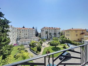 Nizza Cimiez – In rinomata residenza Art Deco 4 camere 149 m2